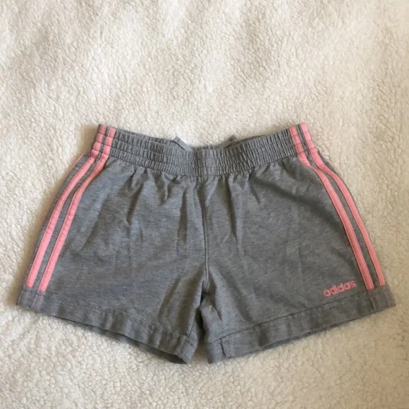 Girls Adidas Short - Picture 2 of 8